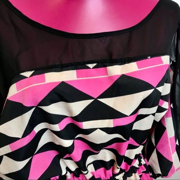 Soprano Geometric Cold Shoulder Dress sz L - Picture 5 of 8